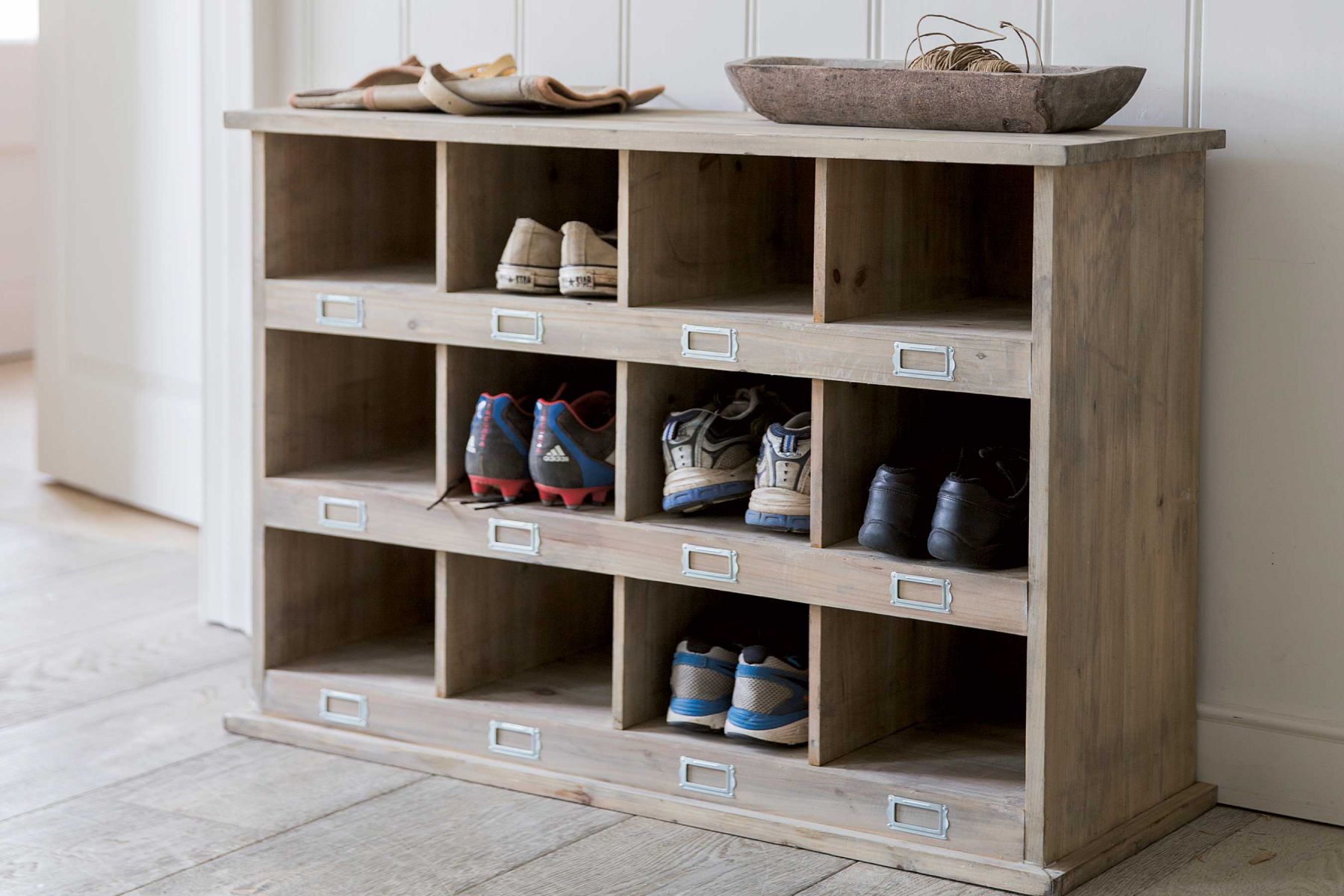 Chedworth Shoe Locker