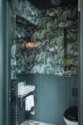 Toilet, Ivy Cove, Noss Mayo