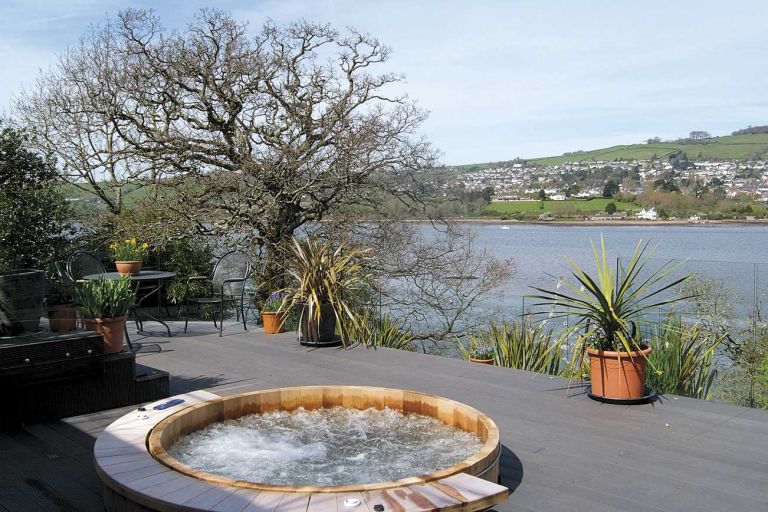 Wooden Hot tub with river view